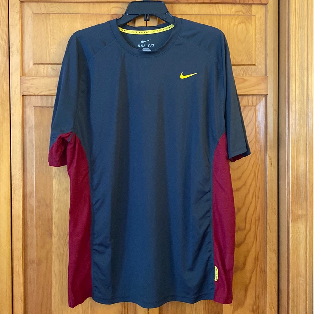Nike Livestrong Dri-Fit Men’s T-shirt!